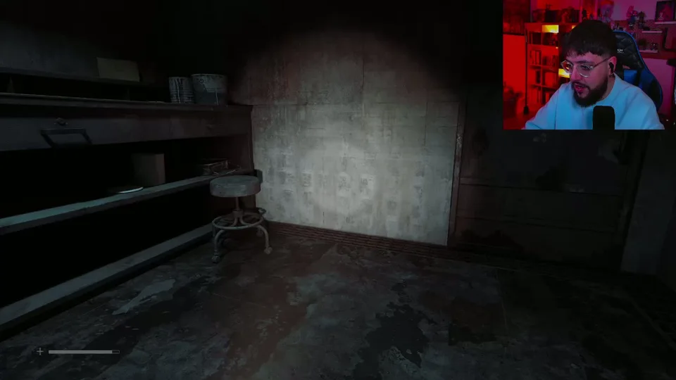 Fotograma de Silent Hill: Townfall con la webcam de elrui2s